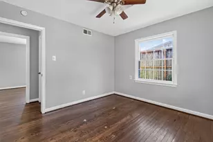 1409 Wycliffe Dr, Houston, TX 77043 - Photo 23