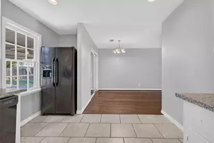 1409 Wycliffe Dr, Houston, TX 77043 - Photo 13