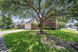 924 Chad Ln, Baytown, TX 77521 - Photo 7