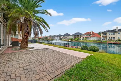 14419 Manorbier Lane, Sugar Land, TX 77498 - Photo 35