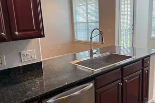7575 Kirby Dr, Houston, TX 77030 - Photo 15