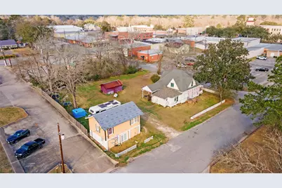 304 W Wheat Street, Woodville, TX 75979 - Photo 13