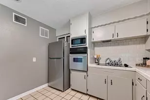 5114 Beechnut St, Houston, TX 77096 - Photo 9