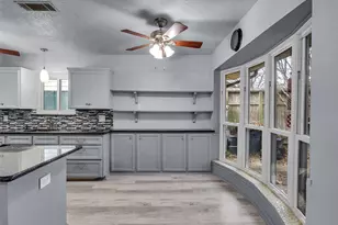 7210 Pine Grove Dr, Houston, TX 77092 - Photo 15