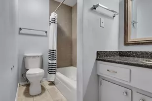 7210 Pine Grove Dr, Houston, TX 77092 - Photo 23