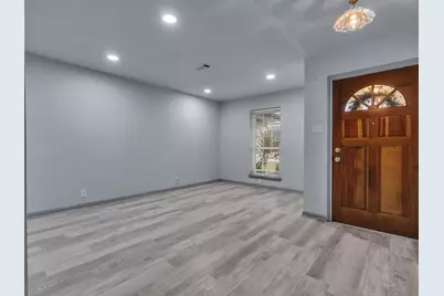 7210 Pine Grove Drive, Houston, TX 77092 - Photo 7