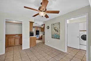 10407 Waving Fields Dr, Houston, TX 77064 - Photo 11
