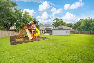 10407 Waving Fields Dr, Houston, TX 77064 - Photo 29