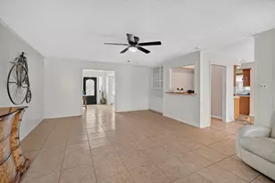 10407 Waving Fields Dr, Houston, TX 77064 - Photo 15