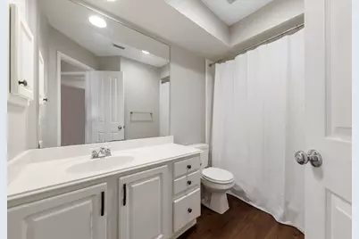 123 Sheerborne Court, The Woodlands, TX 77382 - Photo 19