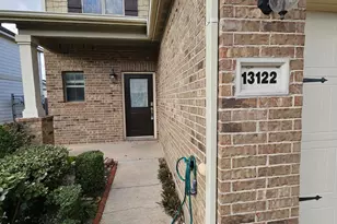 13122 Stratford Skies Ln, Houston, TX 77072 - Photo 5