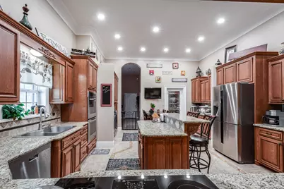 11105 Crockett Martin Road, Conroe, TX 77306 - Photo 13