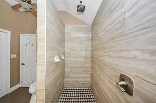 204 Audubon Woods Ct, Richwood, TX 77531 - Photo 19