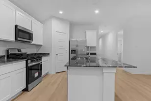 9018 Rose Water Trl, Rosharon, TX 77583 - Photo 9