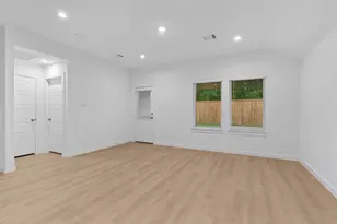 9018 Rose Water Trl, Rosharon, TX 77583 - Photo 13