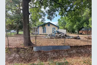 611 E Dallas Street, Cleveland, TX 77327 - Photo 5