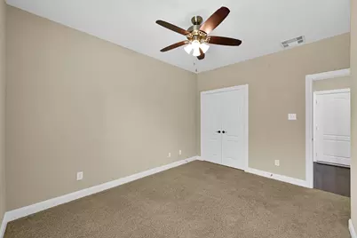 106 N Pinto Point Circle, Spring, TX 77389 - Photo 31