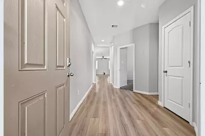 7806 London Tower Lane, Houston, TX 77044 - Photo 3