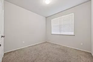 7806 London Tower Ln, Houston, TX 77044 - Photo 17