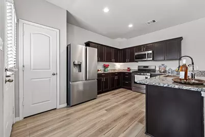 7806 London Tower Lane, Houston, TX 77044 - Photo 5