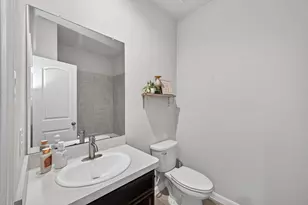 7806 London Tower Ln, Houston, TX 77044 - Photo 19