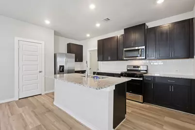 11422 Dark Amethyst Drive, Houston, TX 77048 - Photo 3