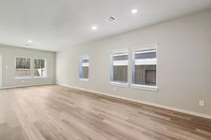 11422 Dark Amethyst Dr, Houston, TX 77048 - Photo 7
