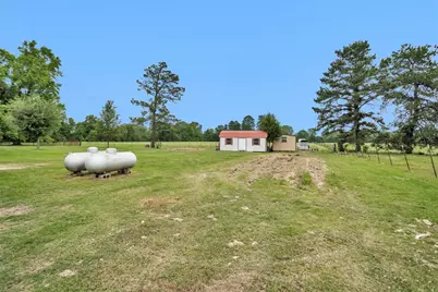 2955 Hogg Extension, Apple Springs, TX 75847 - Photo 49