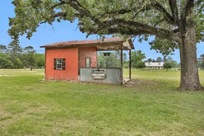 2955 Hogg Extension, Apple Springs, TX 75847 - Photo 45