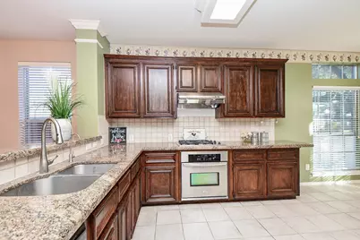 4202 Creek Hollow Lane, Missouri City, TX 77459 - Photo 3