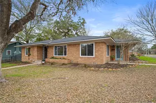 355 N Monroe St, La Grange, TX 78945 - Photo 1
