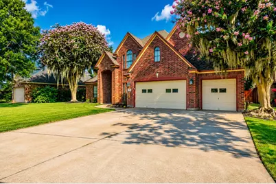 105 Thyme Trail, Lake Jackson, TX 77566 - Photo 1