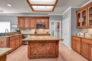 105 Thyme Trail, Lake Jackson, TX 77566 - Photo 17