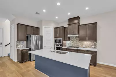 10004 Steeple Farms Drive, Houston, TX 77080 - Photo 5