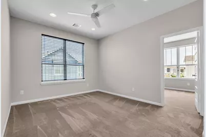 10004 Steeple Farms Drive, Houston, TX 77080 - Photo 19