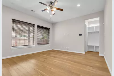 10004 Steeple Farms Drive, Houston, TX 77080 - Photo 13