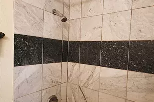 5811 Eastwood St, Houston, TX 77021 - Photo 5