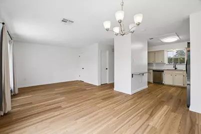 1600 Hazelwood #B, Conroe, TX 77301 - Photo 3