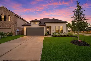 2502 Ocean Key Dr, Texas City, TX 77568 - Photo 1