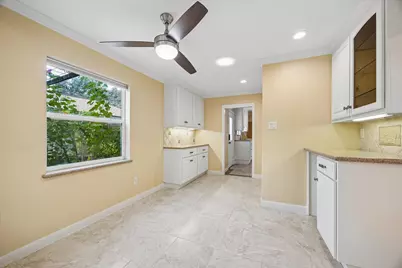 10814 Overbrook Lane, Houston, TX 77042 - Photo 15