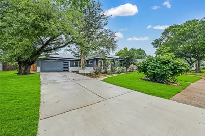 4842 Hummingbird Street, Houston, TX 77035 - Photo 3