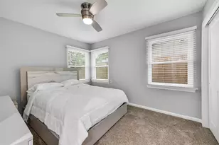 4842 Hummingbird St, Houston, TX 77035 - Photo 25
