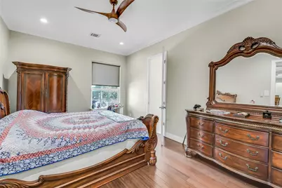 9761 Westview Drive, Houston, TX 77055 - Photo 35