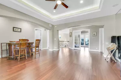 9761 Westview Drive, Houston, TX 77055 - Photo 29