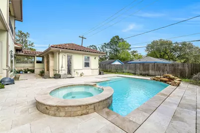 9761 Westview Drive, Houston, TX 77055 - Photo 45