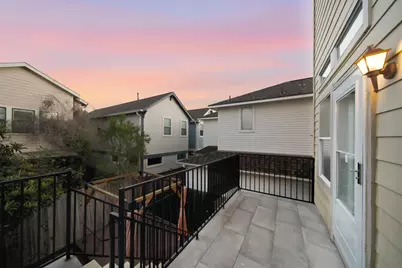 907 Lawrence Street, Houston, TX 77008 - Photo 25