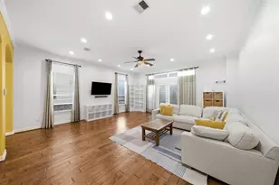 907 Lawrence St, Houston, TX 77008 - Photo 13