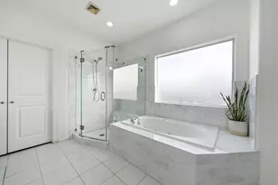 907 Lawrence St, Houston, TX 77008 - Photo 33