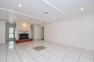 7714 Eichler Drive, Houston, TX 77036 - Photo 9