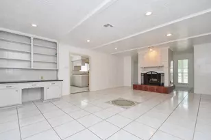 7714 Eichler Dr, Houston, TX 77036 - Photo 11